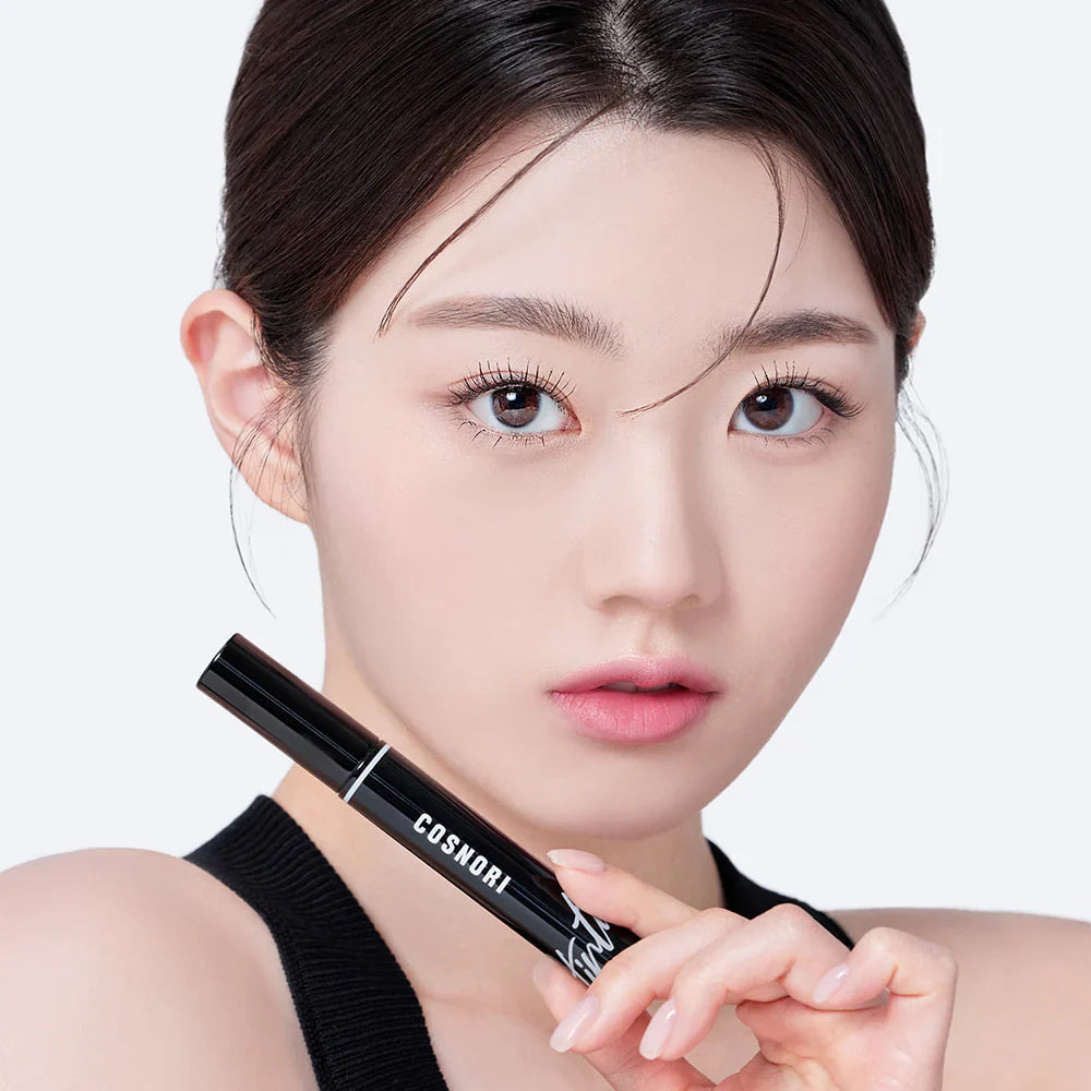 COSNORI tonuojantis blakstienų serumas 2 viename – Deep Black 9g.