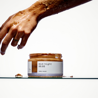Midnight 00.00 "00.14 Body Scrub" kūno šveitiklis 200ml