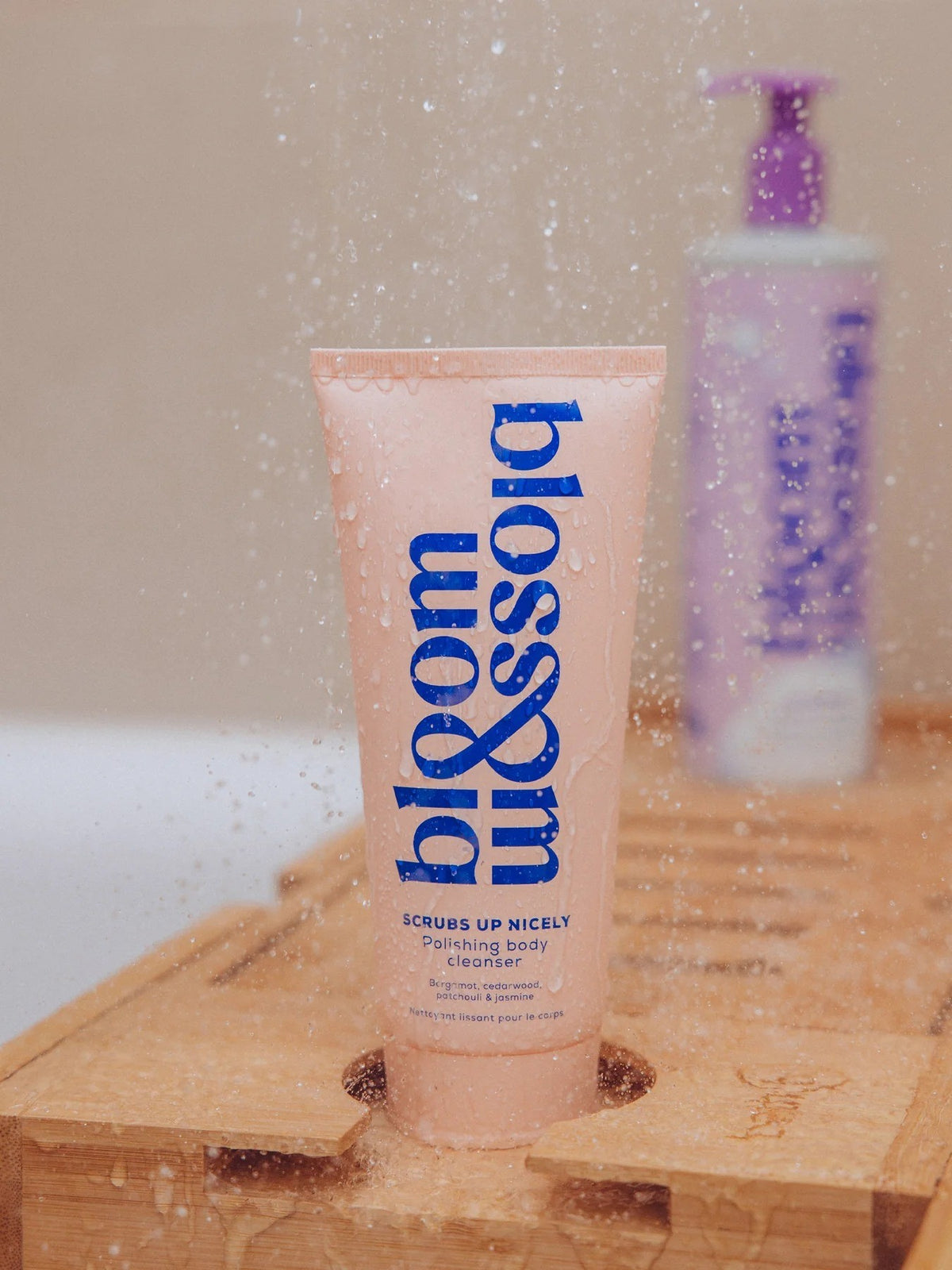 Bloom & Blossom SCRUBS UP NICELY šveičiamasis kūno prausiklis, 200g