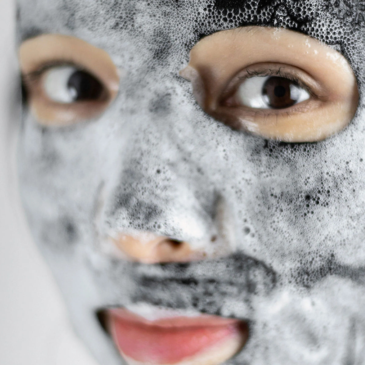 Maskology DETOXIFYING valomoji lakštinė veido kaukė, 20ml